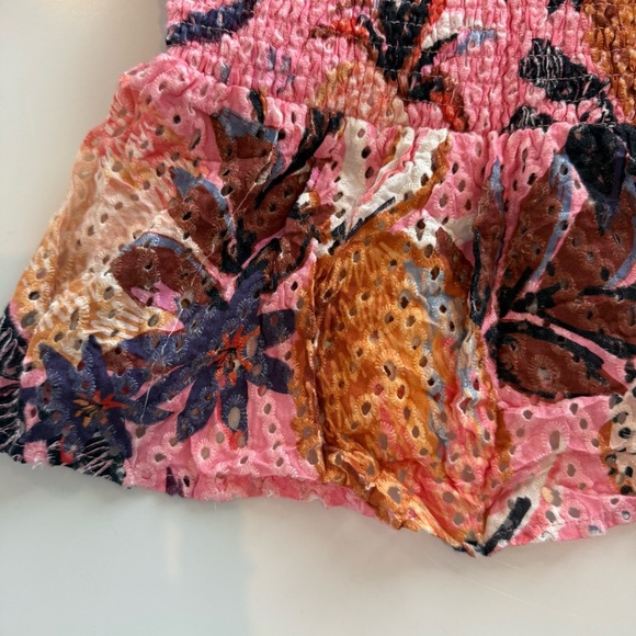 Farm Rio Smocked Eyelet Puff Sleeve Peplum Blouse Bright Pink Tropical XS Preppy - Picture 11 of 14